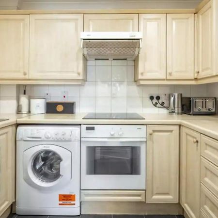 1 Bedroom Flat With Free Parking Лондон Экстерьер фото